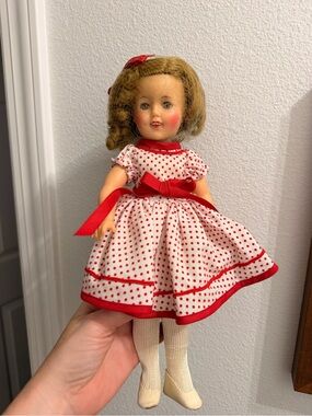 12-inch Ideal ST-12 Shirley Temple vinyl doll from the 1957–58 period